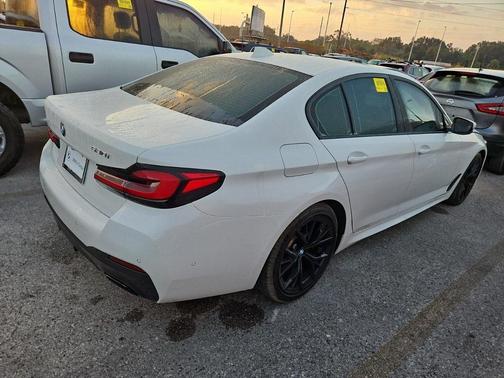 2021 BMW 530 530i