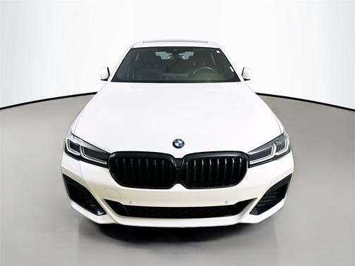 2021 BMW 530 530i