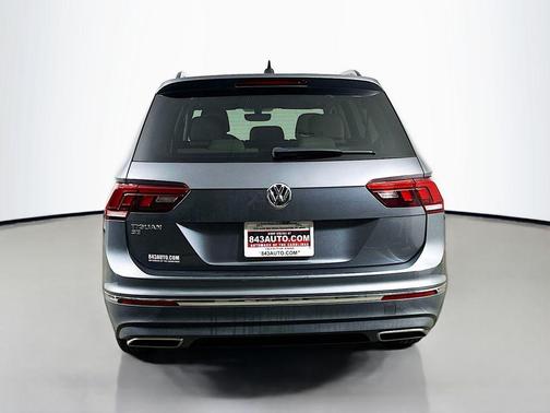 Platinum Gray Metallic 2021 Volkswagen Tiguan 2.0T SE