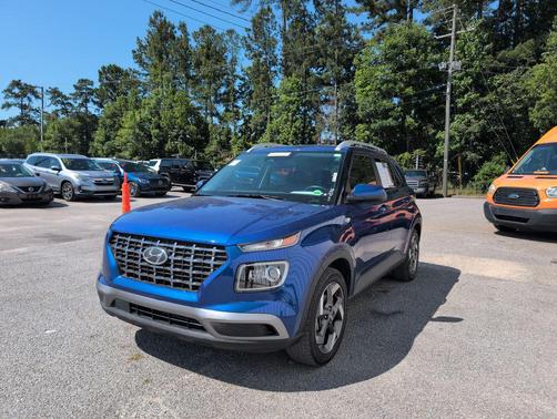 Intense Blue 2024 Hyundai VENUE Limited
