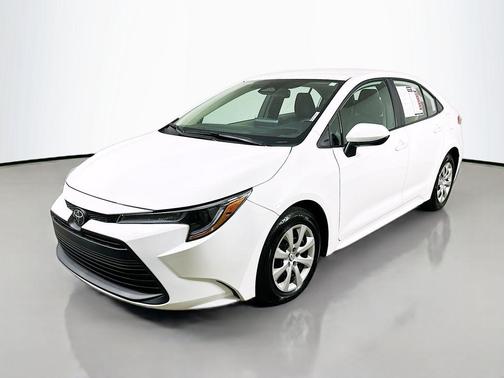 Ice 2026 Toyota Corolla LE