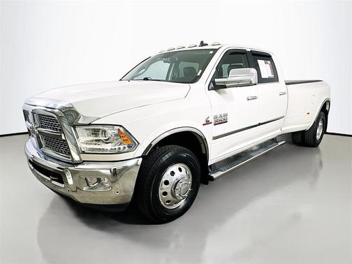 2018 RAM 3500 Laramie Crew Cab 4x2 8' Box