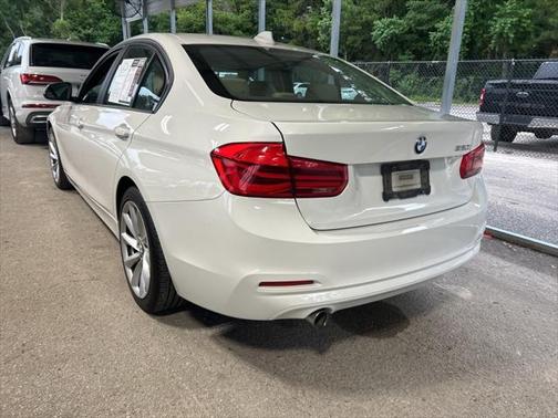 2018 BMW 320 i