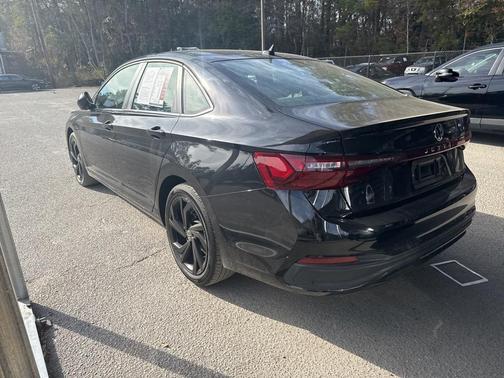 2025 Volkswagen Jetta 1.5T SE