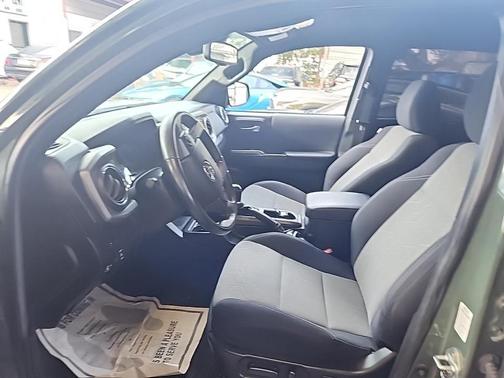 2021 Toyota Tacoma TRD Sport