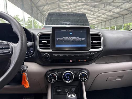 2020 Hyundai VENUE SEL