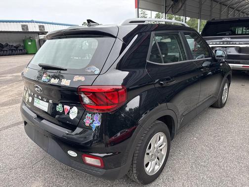 2020 Hyundai VENUE SEL