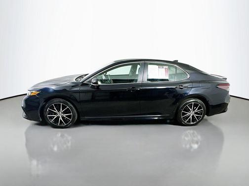 Midnight Black Metallic 2024 Toyota Camry SE