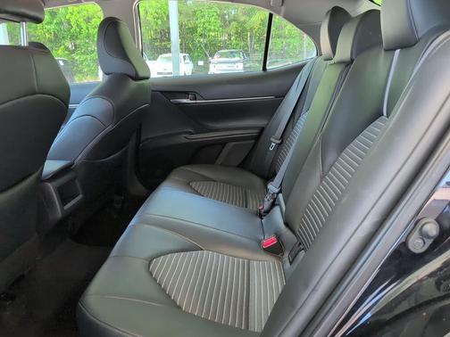 Midnight Black Metallic 2024 Toyota Camry SE