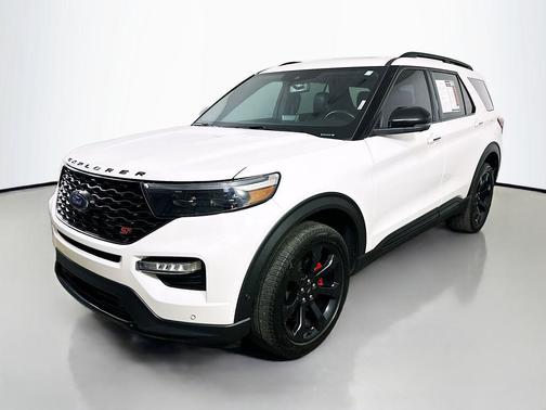 Star White Metallic Tri-Coat 2022 Ford Explorer ST