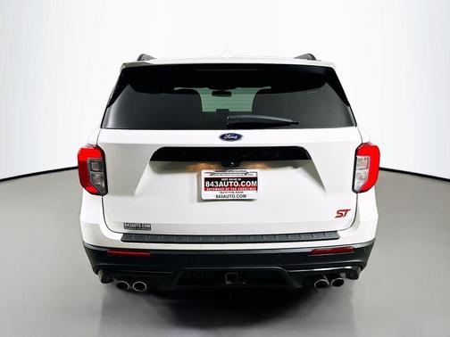 Star White Metallic Tri-Coat 2022 Ford Explorer ST