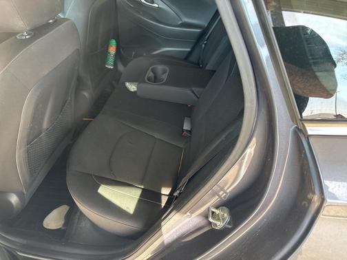 2019 Hyundai Elantra GT Base