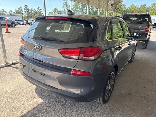 2019 Hyundai Elantra GT Base