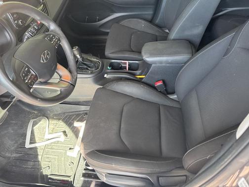 2019 Hyundai Elantra GT Base
