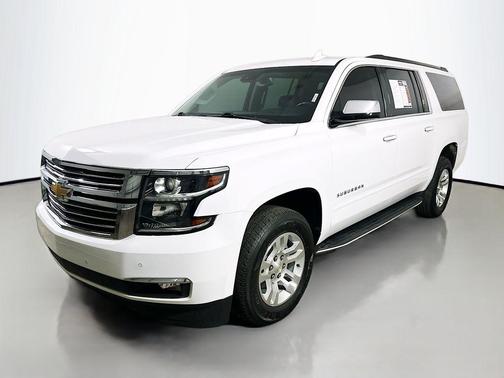 Summit White 2019 Chevrolet Suburban Premier