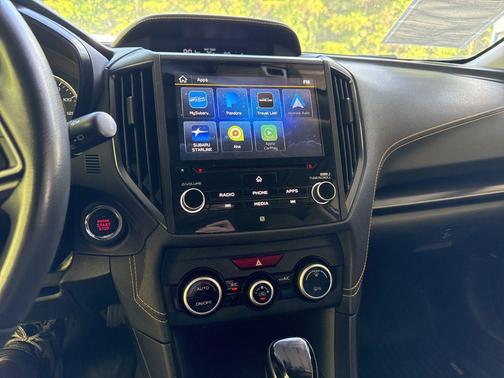 Ice Silver Metallic 2022 Subaru Crosstrek Sport