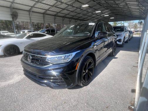 2023 Volkswagen Tiguan 2.0T SE R-Line Black