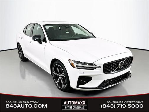 2024 Volvo S60 B5 Plus Dark Theme