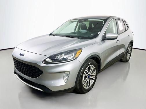 Silver Metallic 2022 Ford Escape SEL