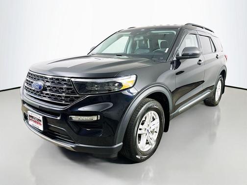Agate Black Metallic 2022 Ford Explorer XLT
