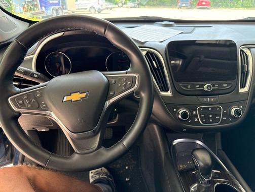 Lakeshore Blue Metallic 2024 Chevrolet Malibu FWD 2LT