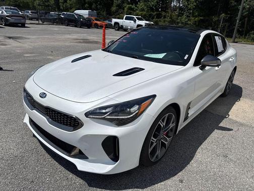 Snow White Pearl 2020 Kia Stinger GT1