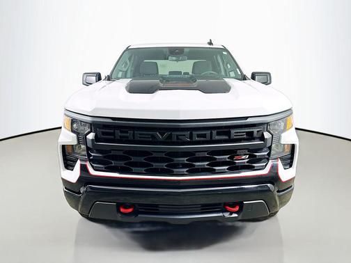 Summit White 2024 Chevrolet Silverado 1500 Custom Trail Boss