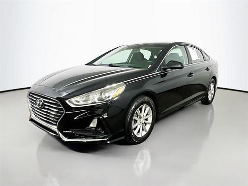 2018 Hyundai SONATA SE