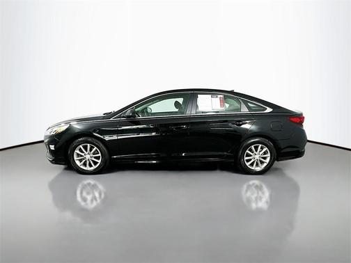 2018 Hyundai SONATA SE