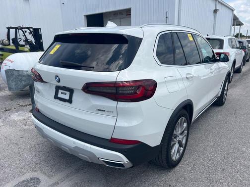 Alpine White 2022 BMW X5 xDrive40i