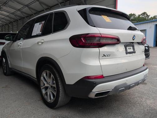 Alpine White 2022 BMW X5 xDrive40i