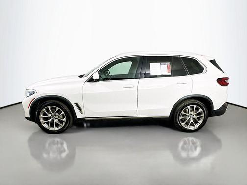 Alpine White 2022 BMW X5 xDrive40i