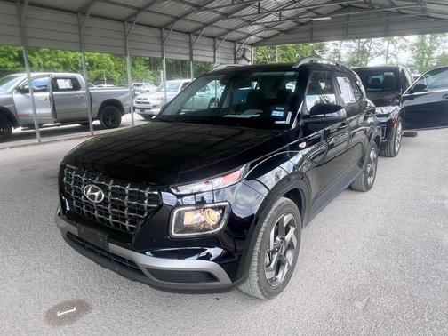 Onyx Black 2025 Hyundai VENUE SEL