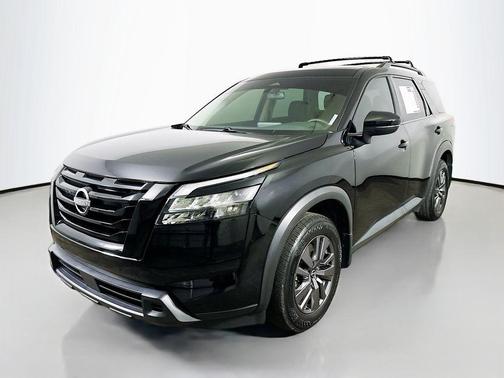 2023 Nissan Pathfinder SV FWD