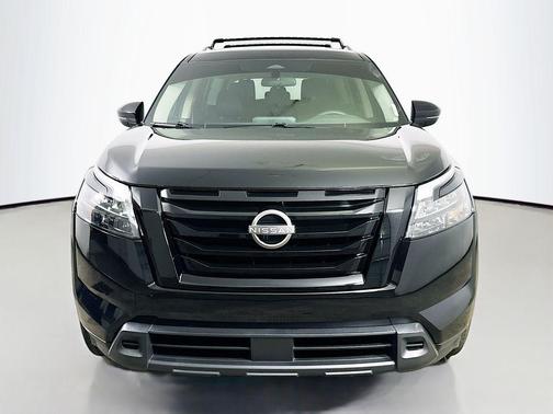 2023 Nissan Pathfinder SV FWD