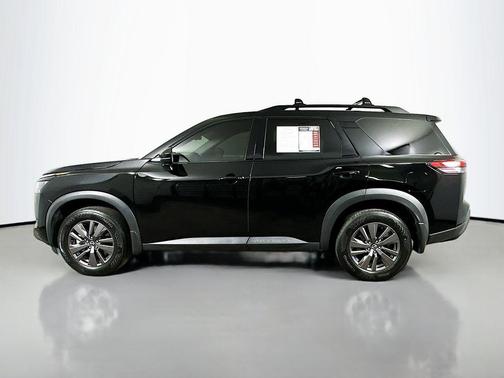 2023 Nissan Pathfinder SV FWD