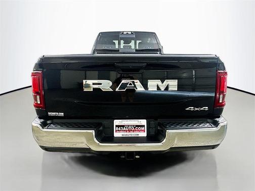2025 RAM 3500 Tradesman Crew Cab 4x4 8' Box