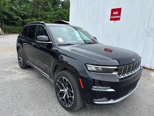 Diamond Black Crystal Pearlcoat 2022 Jeep Grand Cherokee Summit