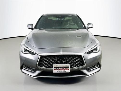 2022 INFINITI Q60 LUXE