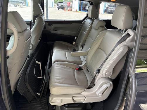 Obsidian Blue Pearl 2019 Honda Odyssey Elite