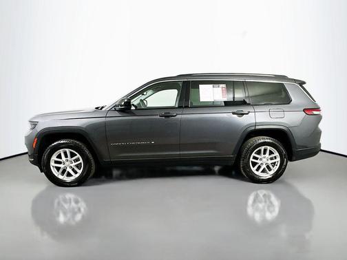 Baltic Gray Metallic Clearcoat 2023 Jeep Grand Cherokee L Laredo