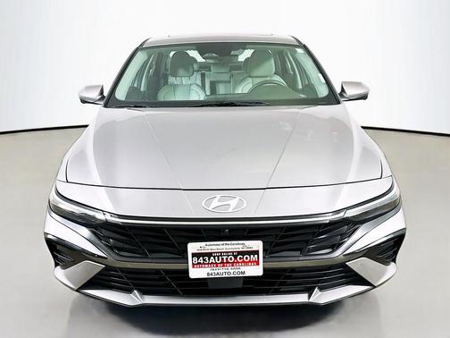 Fluid Metal 2024 Hyundai ELANTRA Limited