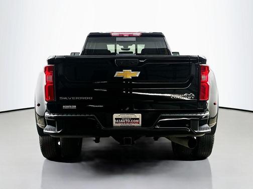 Black 2022 Chevrolet Silverado 3500 High Country