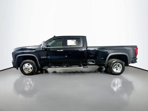 Black 2022 Chevrolet Silverado 3500 High Country