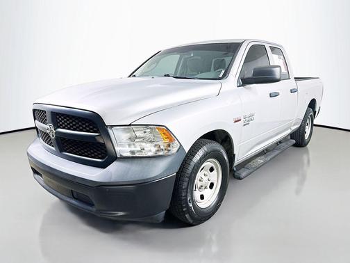 Bright Silver Metallic Clearcoat 2019 RAM 1500 Tradesman