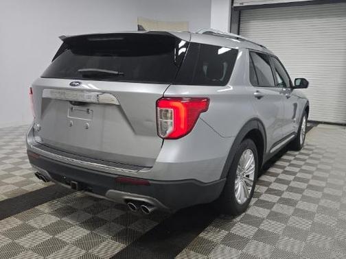 Iconic Silver Metallic 2021 Ford Explorer King Ranch