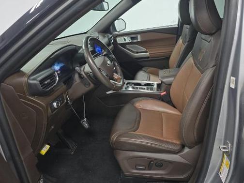 Iconic Silver Metallic 2021 Ford Explorer King Ranch