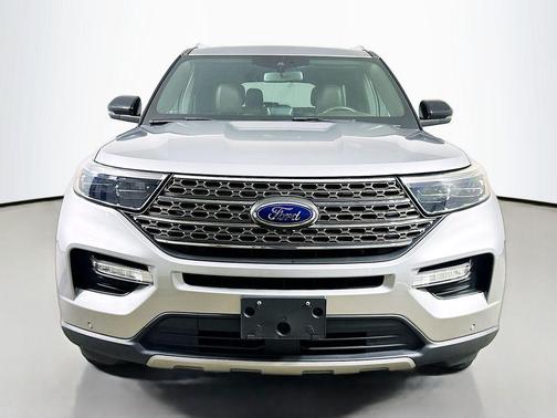 Iconic Silver Metallic 2021 Ford Explorer King Ranch