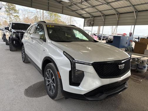 2024 Cadillac XT4 Sport