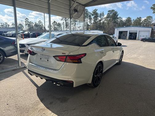 2023 Nissan Altima SR FWD